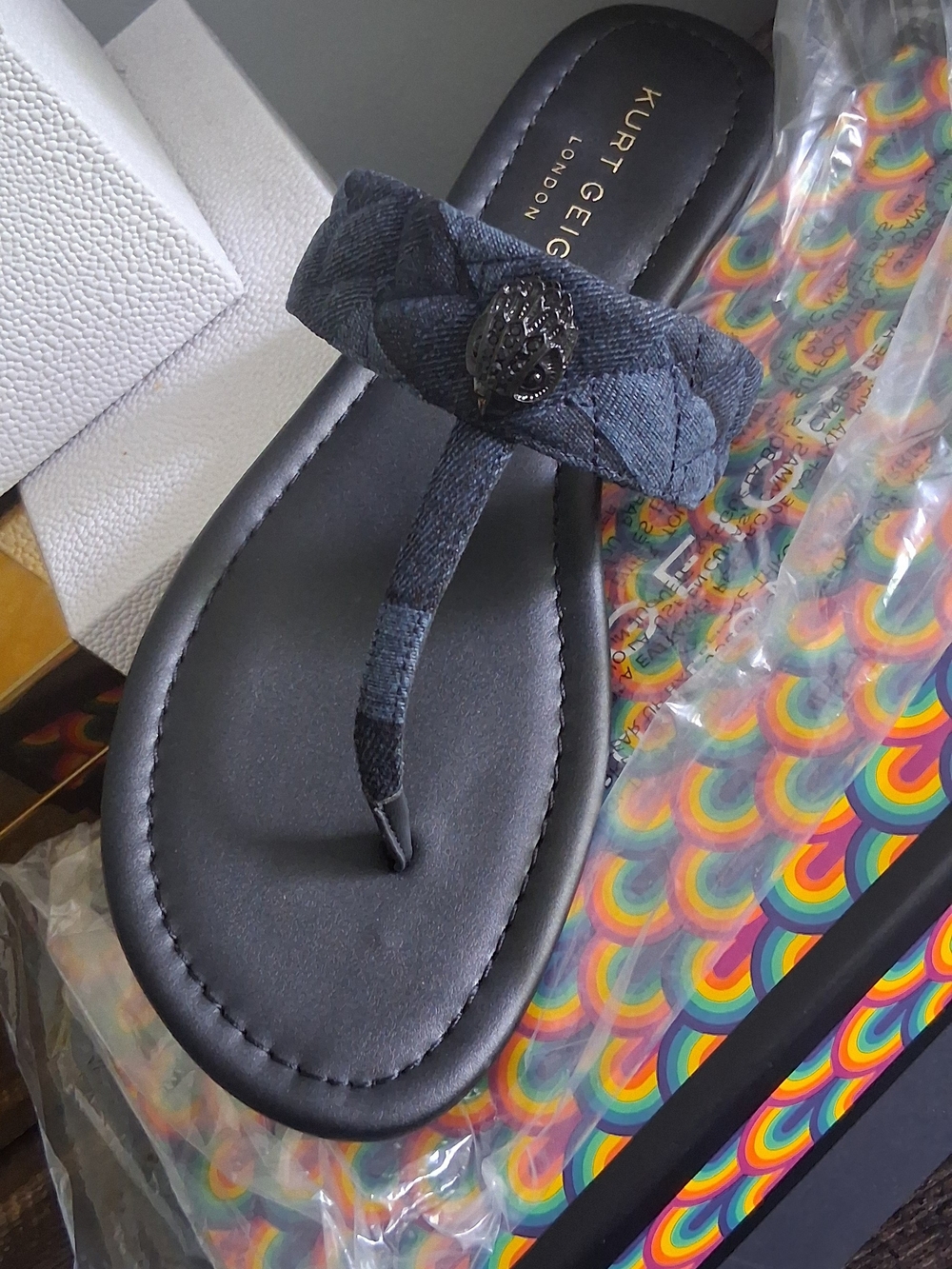 💯% Kurt Geiger London Denim Quilted Toe-Post Sandal